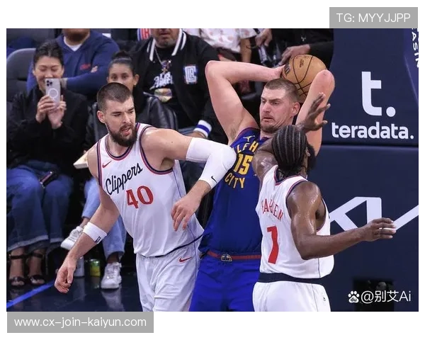 快船队在季后赛中展现斗志,快船季后赛战况